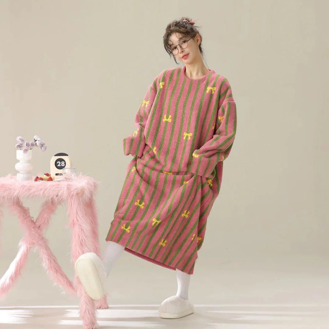 Poncho polaire rayé pour femme