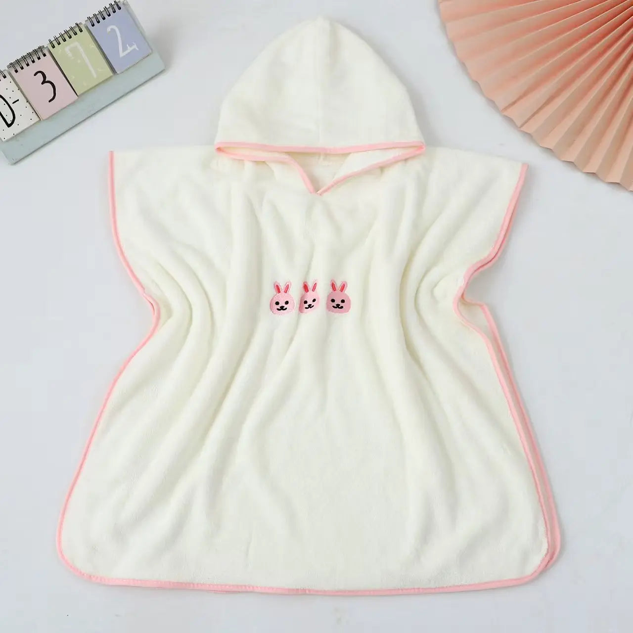 Poncho serviette de bain pour bébé