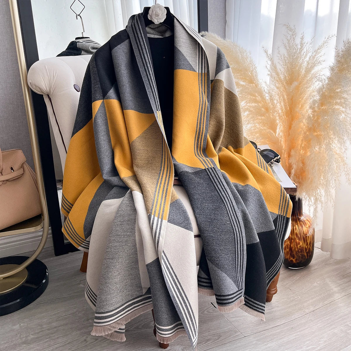 Poncho pour femme ouvert à grand carreaux